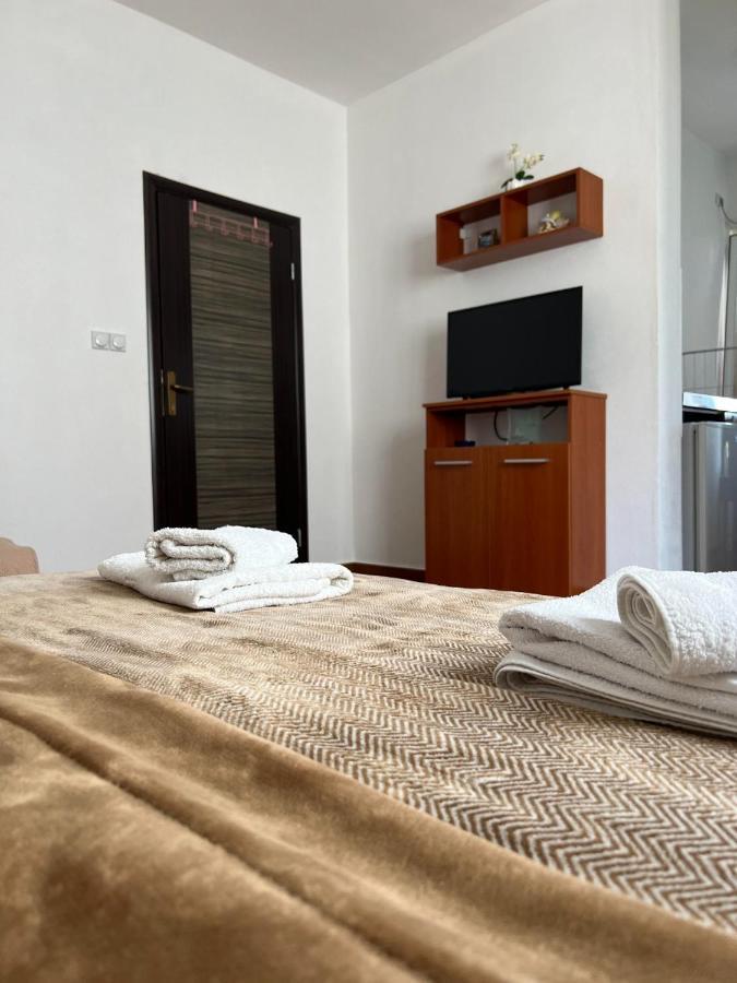 אולסינץ' Apartments Fat E Jet - Pool & Breakfast מראה חיצוני תמונה