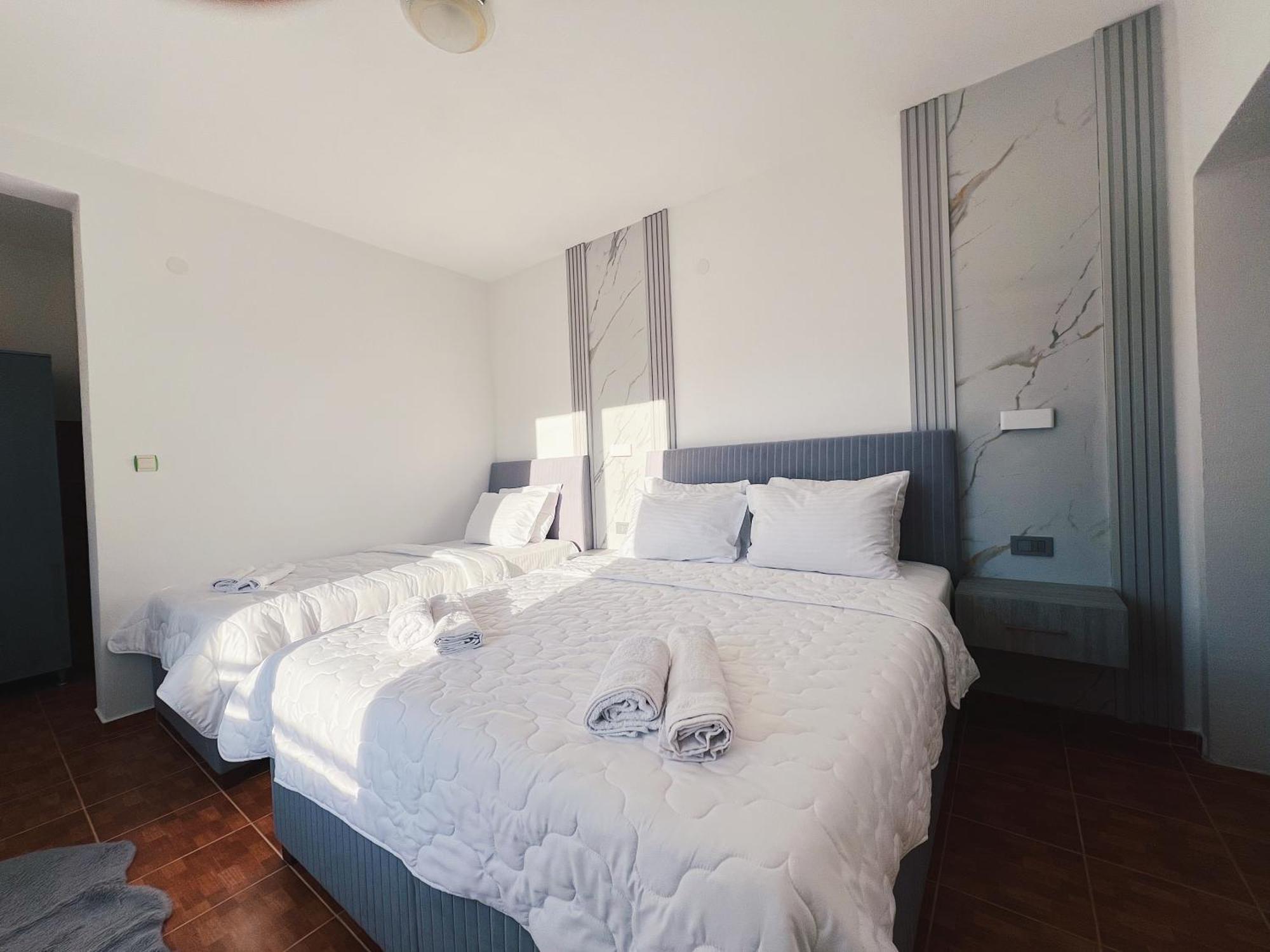 אולסינץ' Apartments Fat E Jet - Pool & Breakfast חדר תמונה